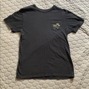 Black vans pocket tee
